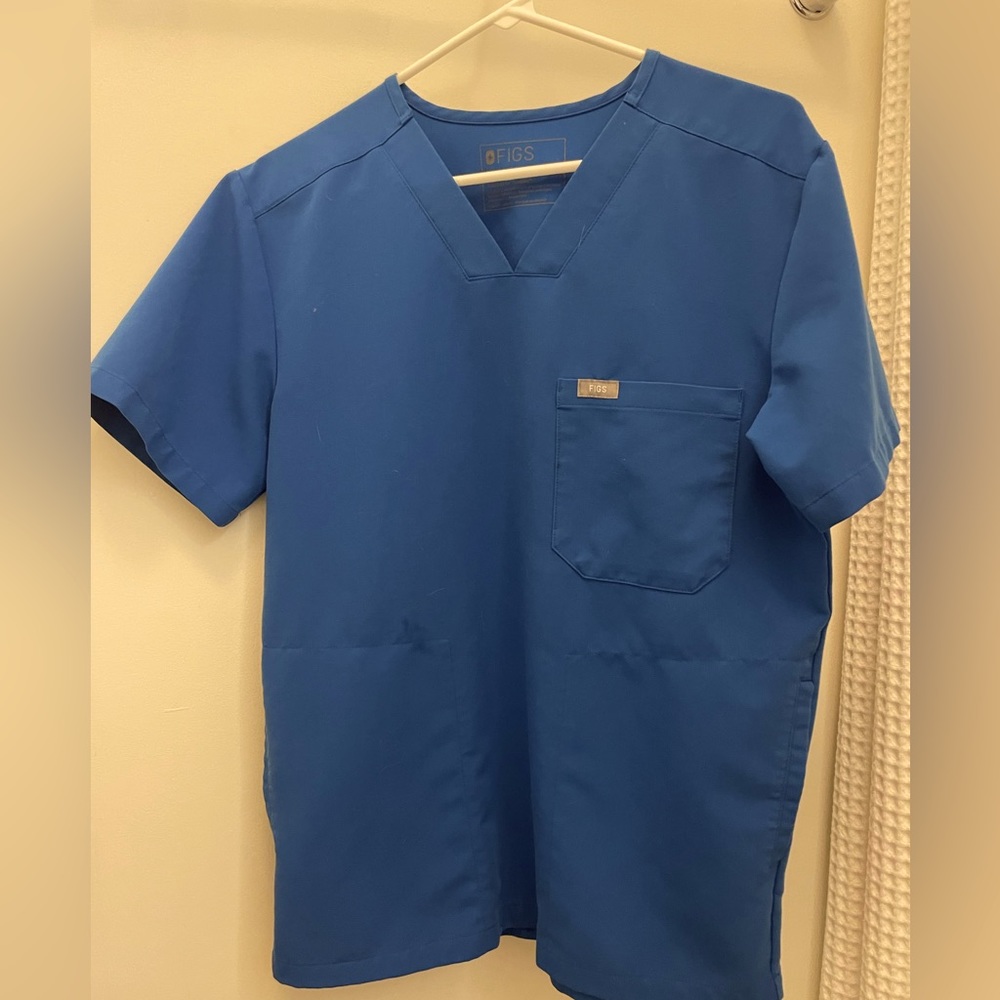 Men's Royal Blue Chisec™ - Three-Pocket Scrub Top